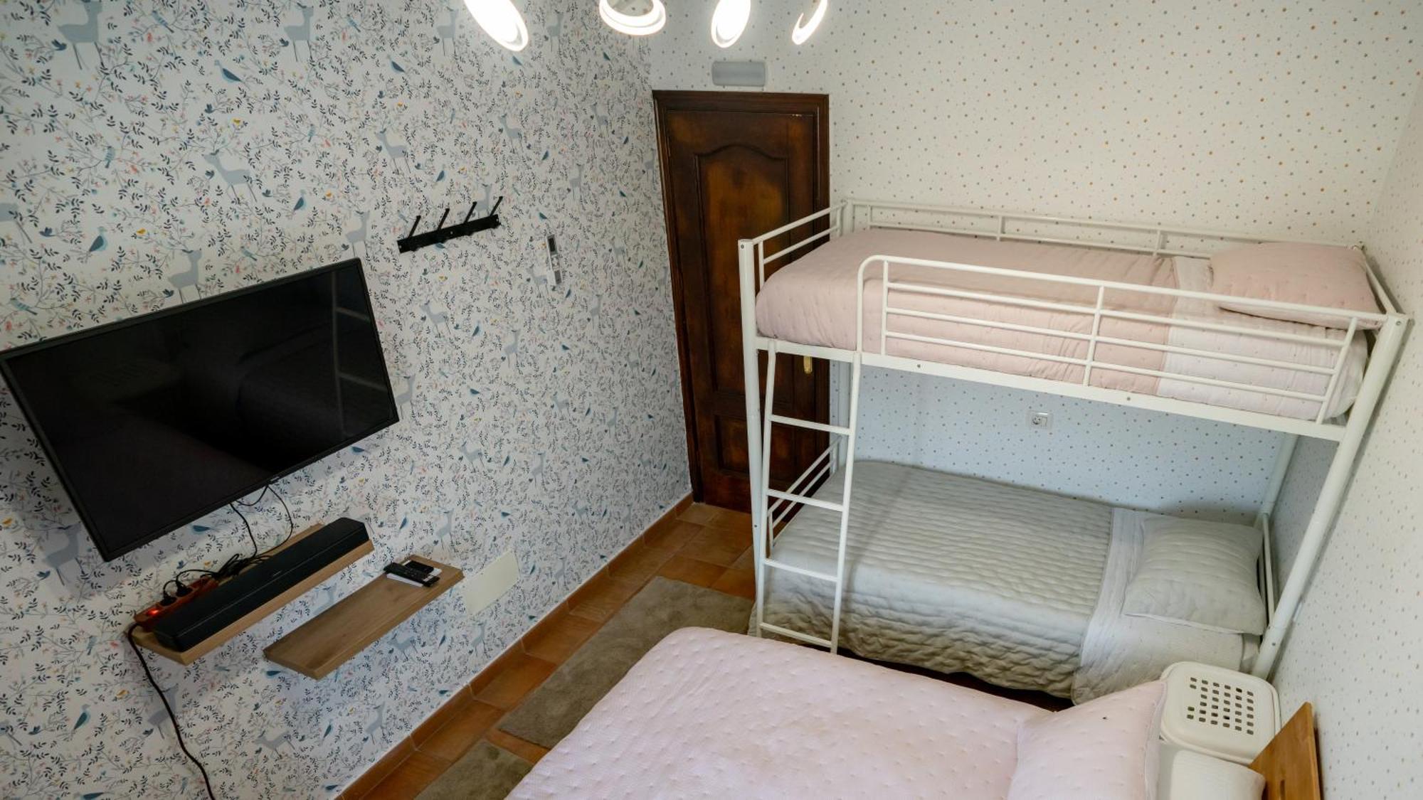 Casa Julio - Alcala Complete Coastal Retreat - Entire Apartment - 3 Min Walk From The Ocean - Shared Entrance With Host Dış mekan fotoğraf