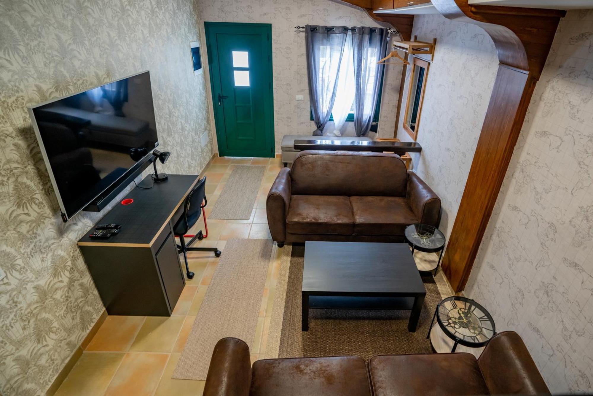 Casa Julio - Alcala Complete Coastal Retreat - Entire Apartment - 3 Min Walk From The Ocean - Shared Entrance With Host Dış mekan fotoğraf